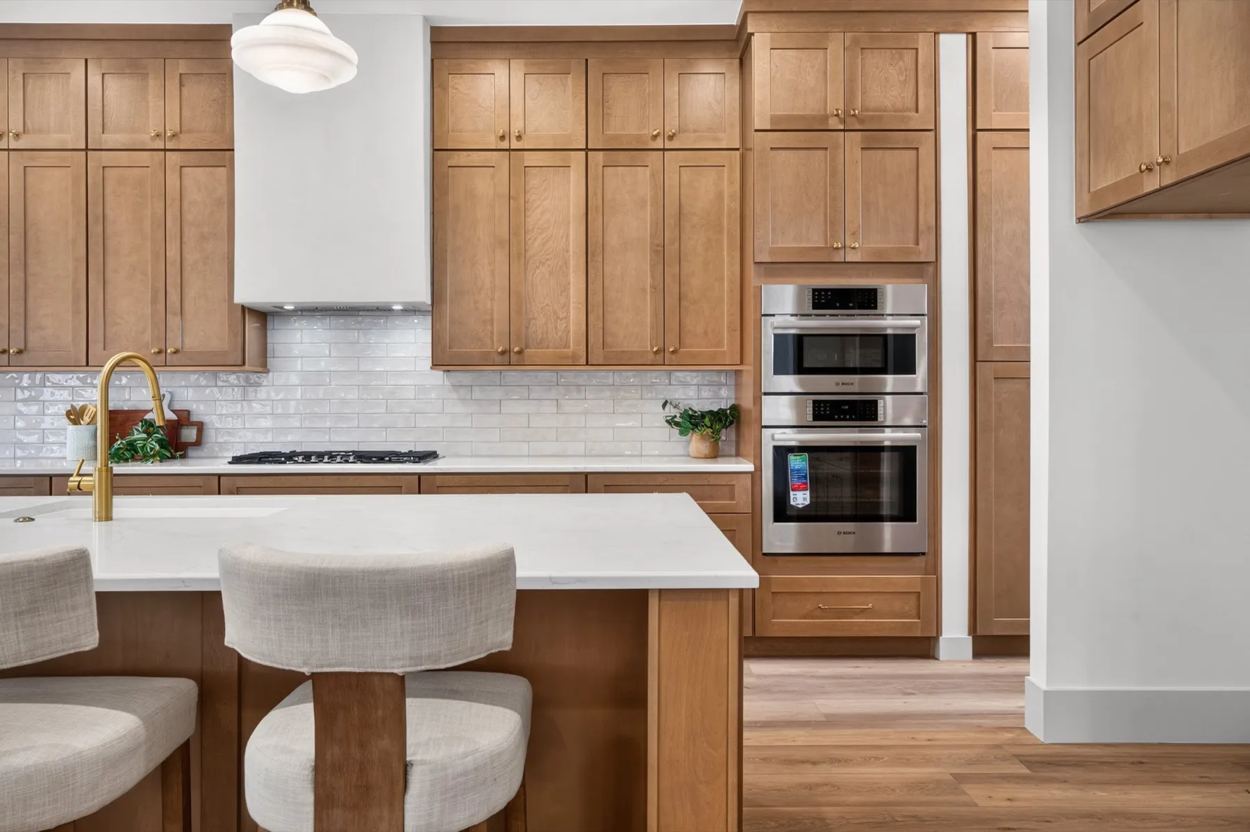 1927 Rimview Drive — interior photo 12 from our Genesis Lux Shaker install