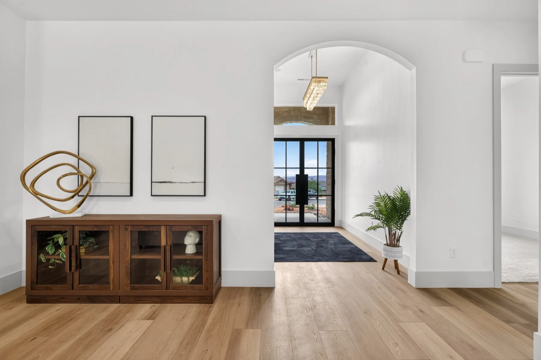 1927 Rimview Drive — interior photo 18 from our Genesis Lux Shaker install