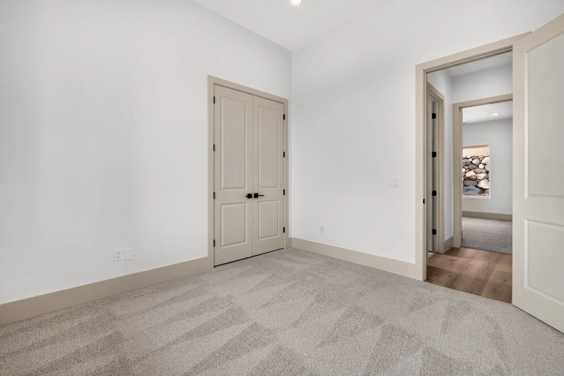 1927 Rimview Drive — interior photo 25 from our Genesis Lux Shaker install